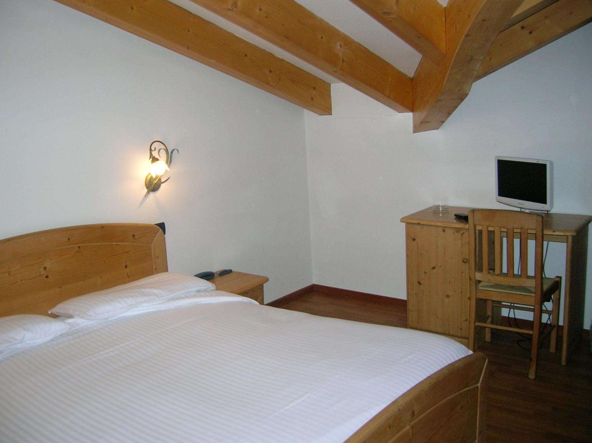 Hotel Villa Fosine Pinzolo Esterno foto