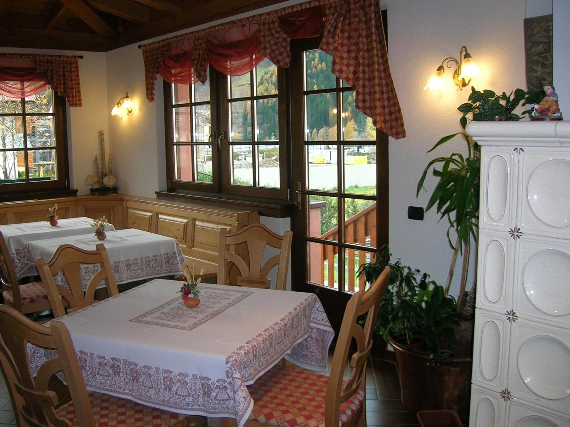 Hotel Villa Fosine Pinzolo Esterno foto
