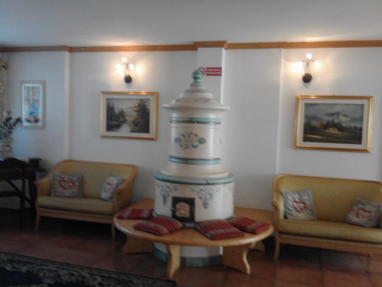 Hotel Villa Fosine Pinzolo Esterno foto